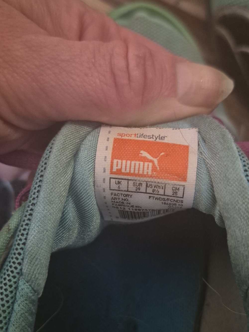 GUC Puma Voltaic Evo Fade Running Sneakers. Womens 8.5. RARE COLOR! - Picture 7 of 10